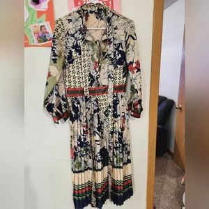 Beautiful floral dress NWOT